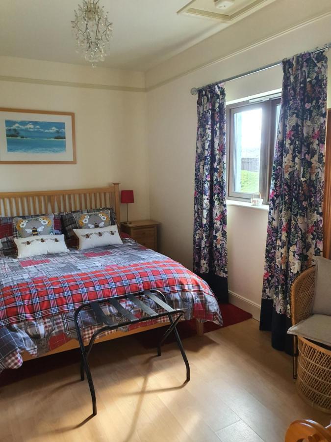 Lindas Retreats Self Catering Accommodation 1 Bedroom Cottage Or 3 Bedroom House Tomintoul Esterno foto