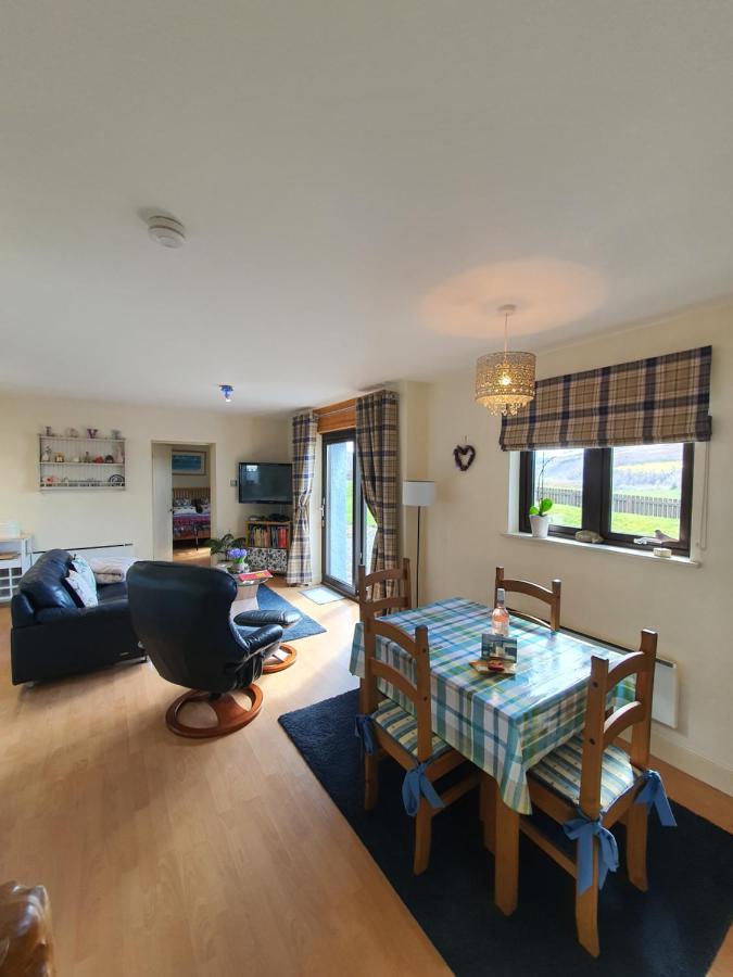 Lindas Retreats Self Catering Accommodation 1 Bedroom Cottage Or 3 Bedroom House Tomintoul Esterno foto