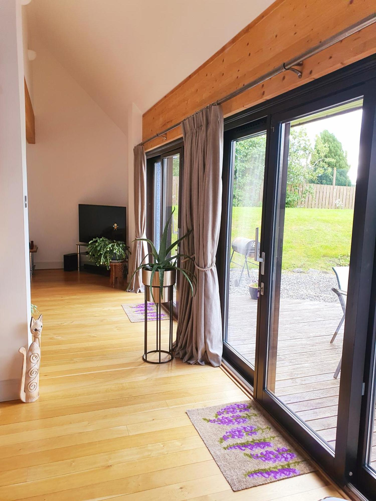 Lindas Retreats Self Catering Accommodation 1 Bedroom Cottage Or 3 Bedroom House Tomintoul Esterno foto